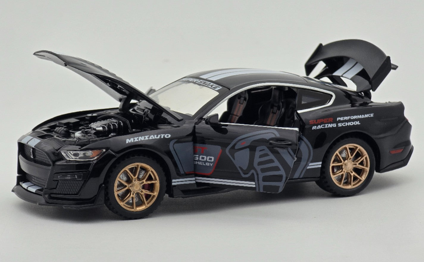 Minimotiv Ford Mustang Shelby GT500 1:32 diecast Scale Model car