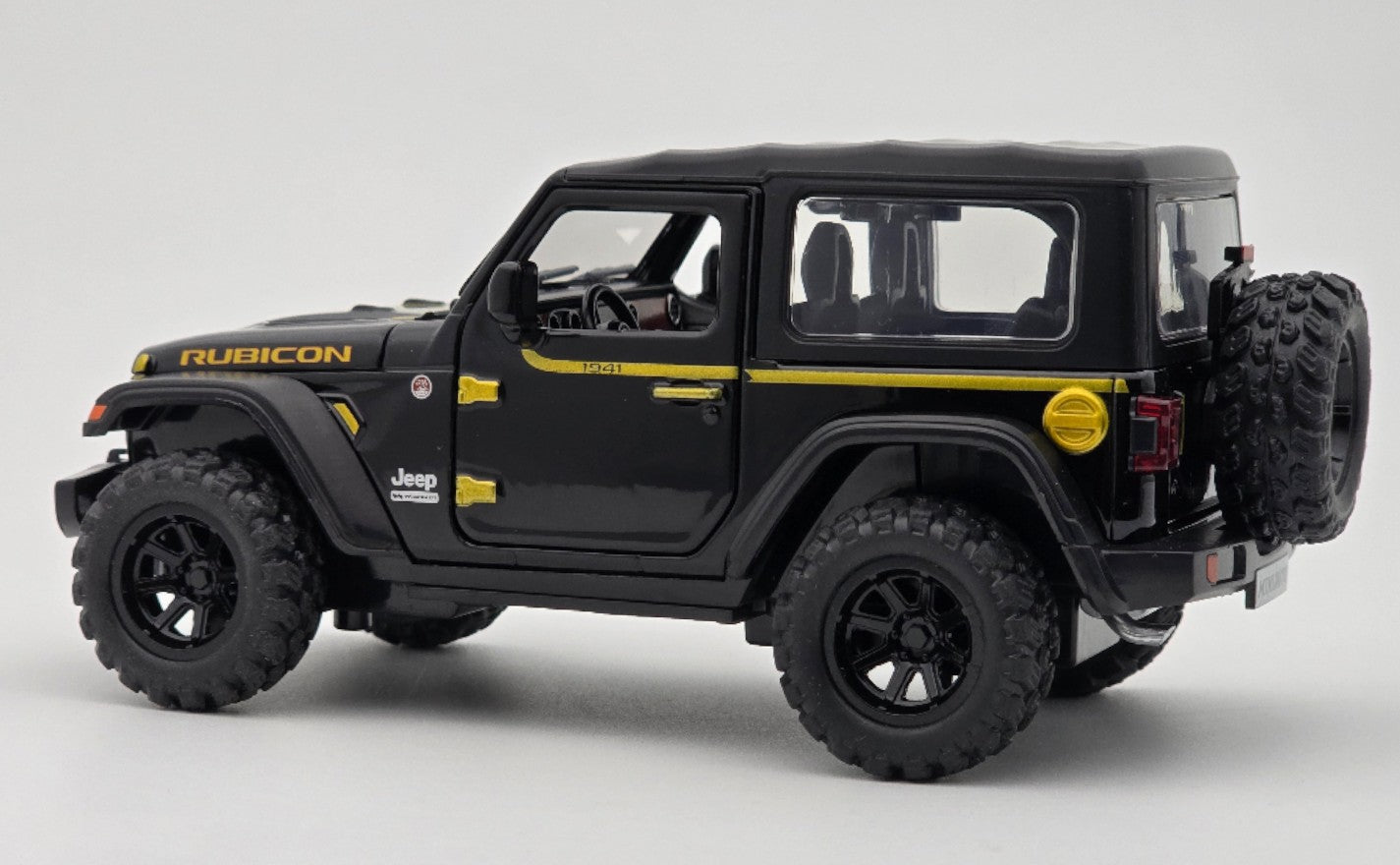 Minimotiv Jeep Wrangler Rubicon white 1:32 diecast Scale Model car
