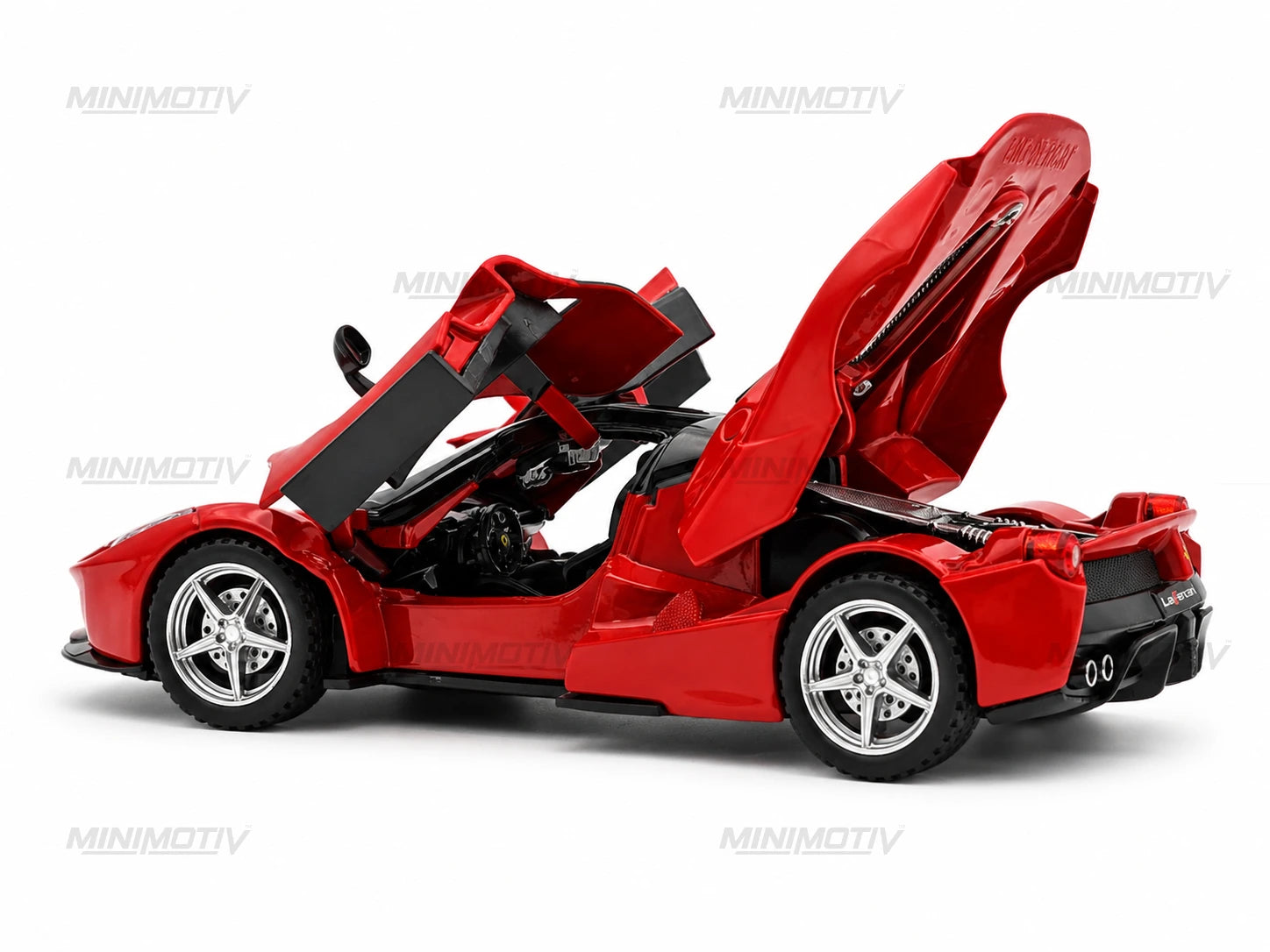 Ferrari LaFerrari 1:32 Metal Diecast Car (15x6 cm)