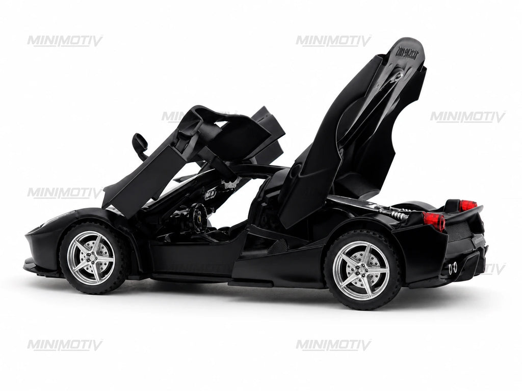 Ferrari LaFerrari 1:32 Metal Diecast Car (15x6 cm)