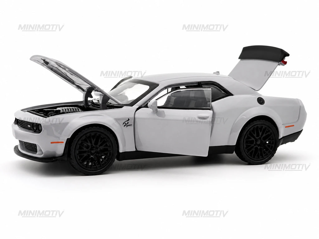 Dodge Challenger SRT 1:32 Metal Diecast Car (15.8x6.8 cm)