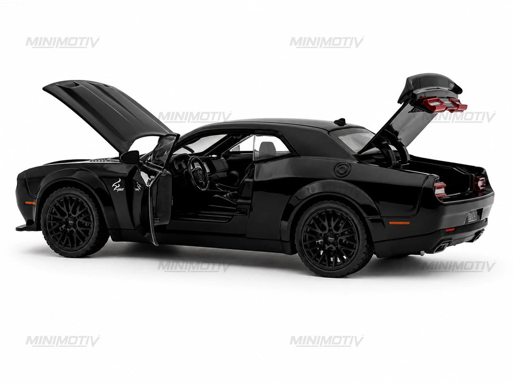 Dodge Challenger SRT 1:32 Metal Diecast Car (15.8x6.8 cm)