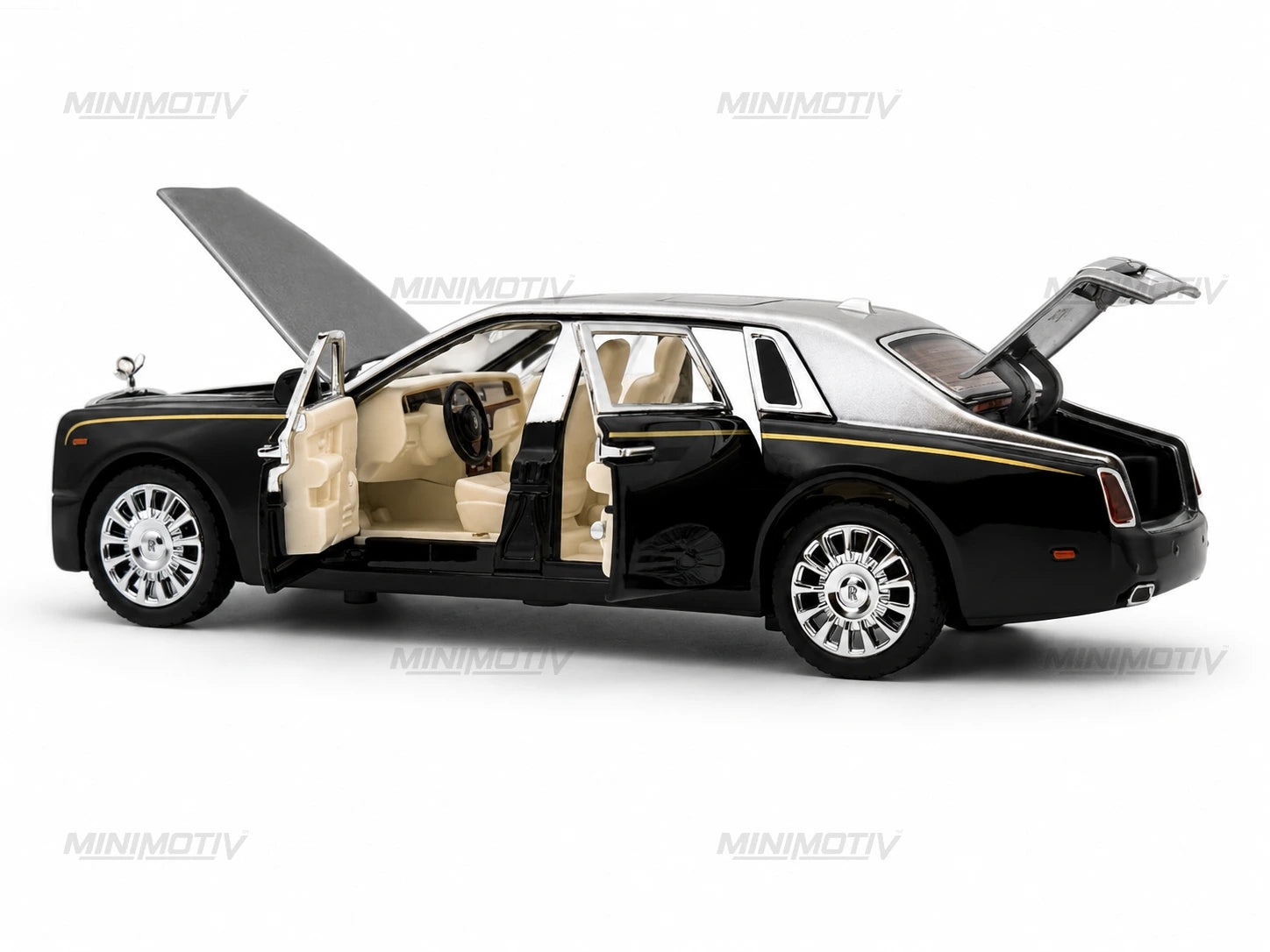 Rolls Royce Phantom VIII 1:32 Metal Diecast Car (17x5.5 cm)