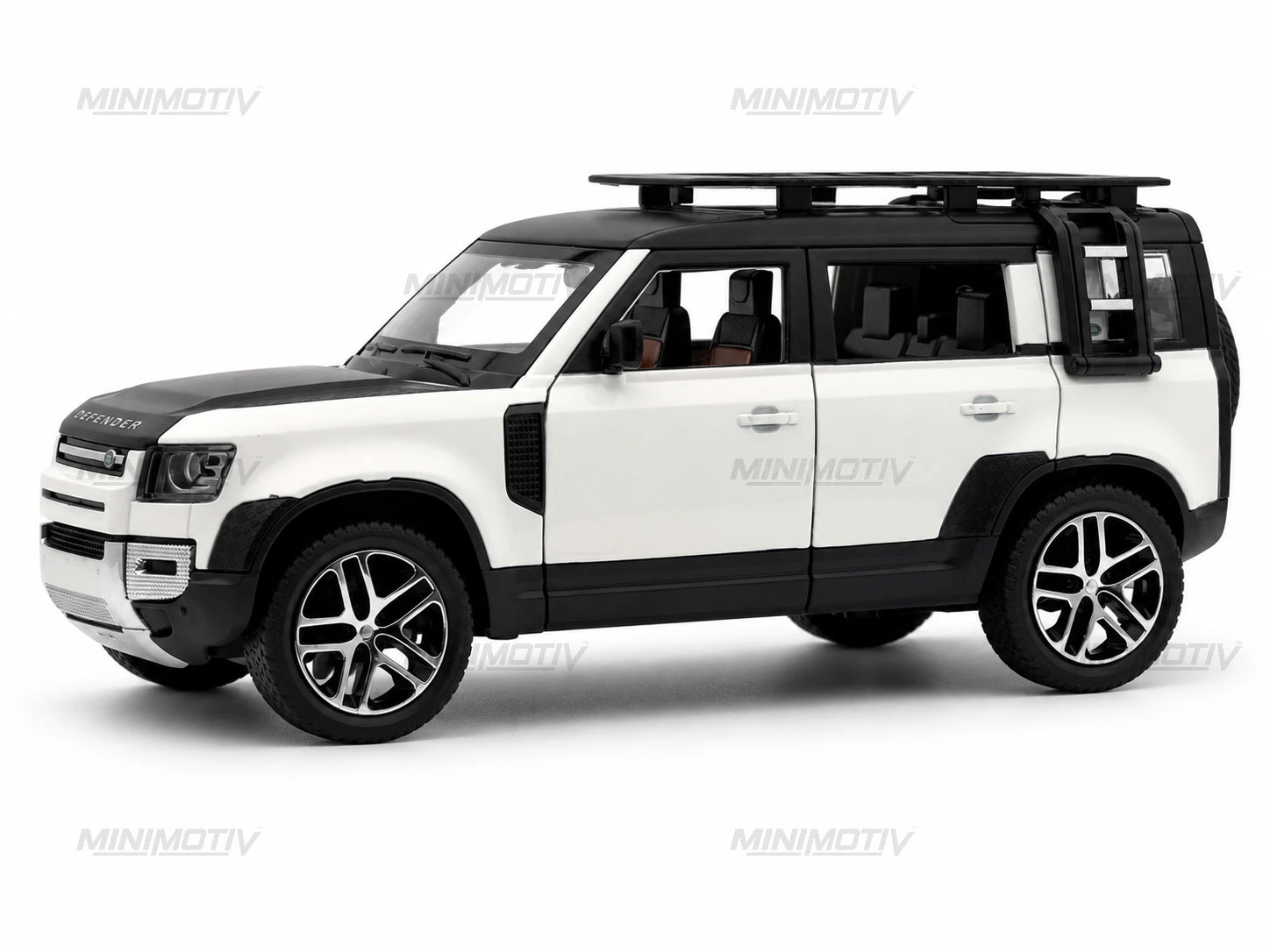 Land Rover Defender 110 1:24 Metal Car (21x9 cm) - Big SIze