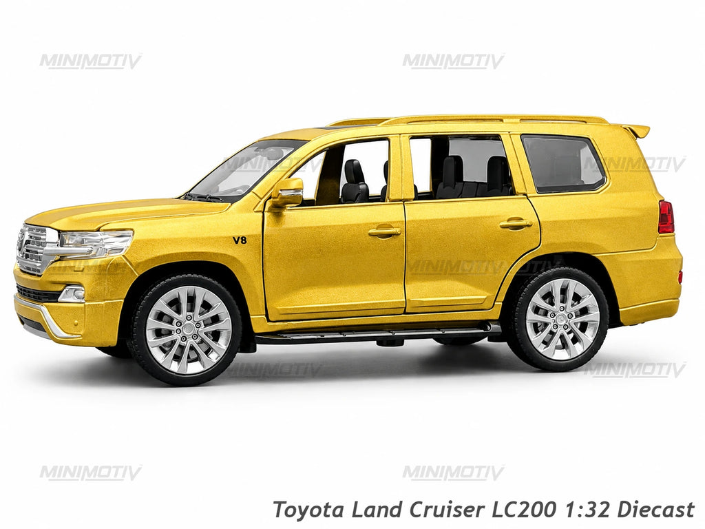 Toyota Land Cruiser LC200 1:32 Metal Diecast Car (15x6 cm)