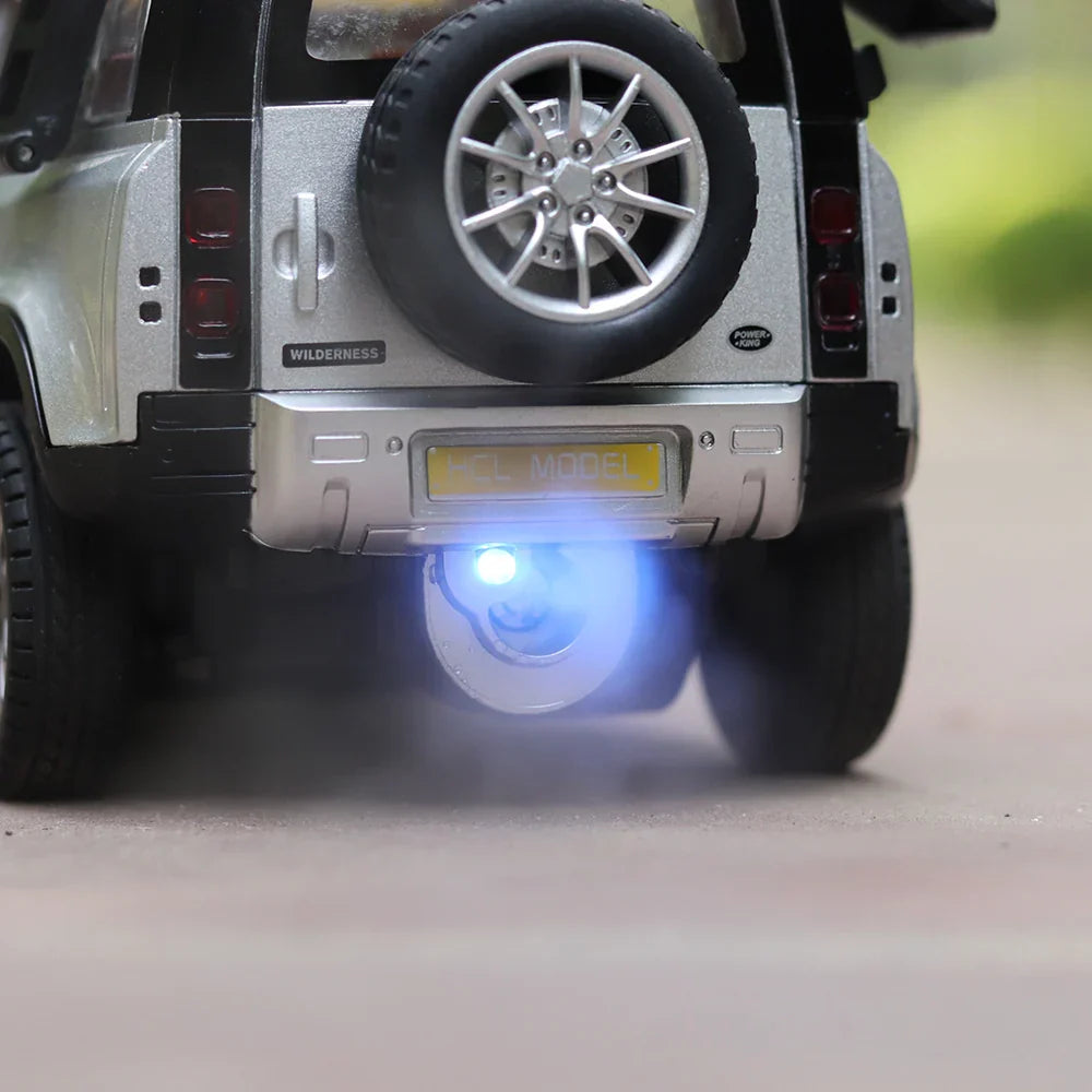 Remote Control Metal Diecast Defender Car with Smoke Effect | Openable Doors & Light | 1:22 Scale